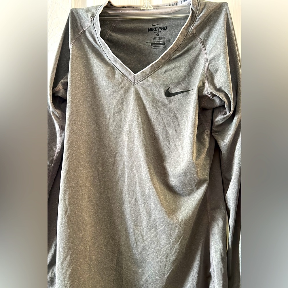 XS Nike drifit